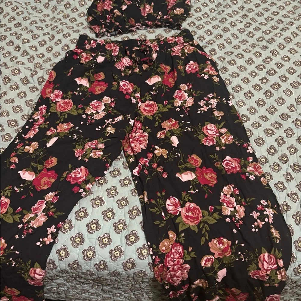Indero Floral Black Jumpsuit - Picture 3 of 3